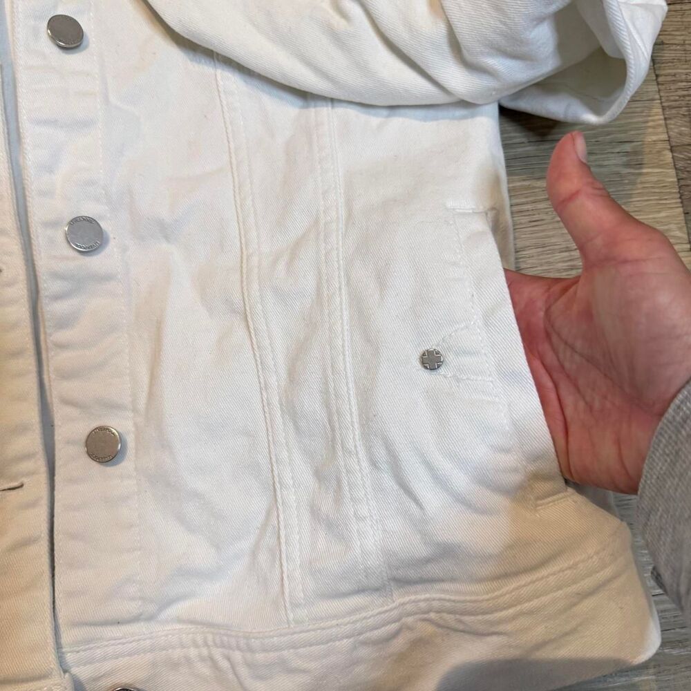 Liverpool White Classic Denim Stretch Trucker Jean Jacket Women's [XL] - Picture 4 of 8